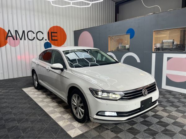 Volkswagen Passat Saloon, Diesel, 2018, White