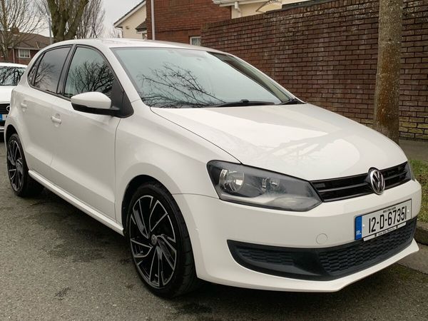 Volkswagen Polo Hatchback, Petrol, 2012, White