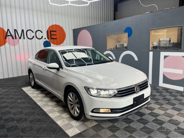 Volkswagen Passat Saloon, Petrol, 2017, White