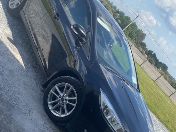 Ford Focus Hatchback, Diesel, 2015, Black