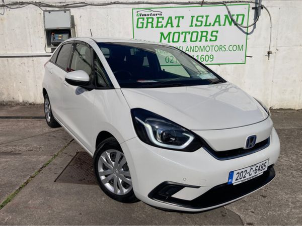 Honda Fit Hatchback, Petrol Hybrid, 2020, White
