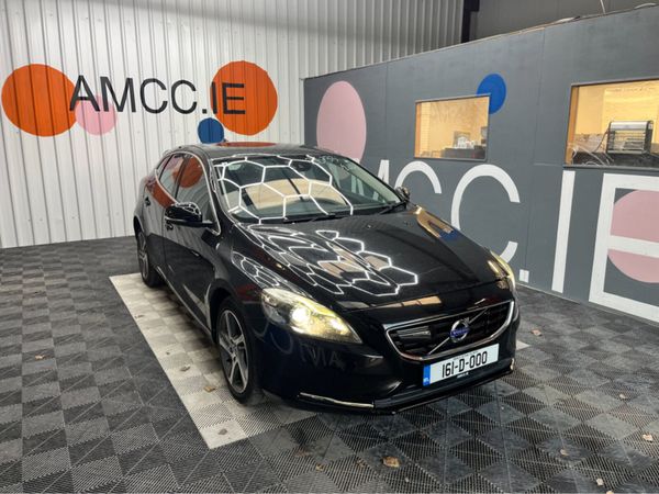 Volvo V40 Hatchback, Diesel, 2016, Black