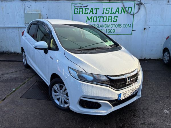 Honda Fit Hatchback, Petrol Hybrid, 2019, White