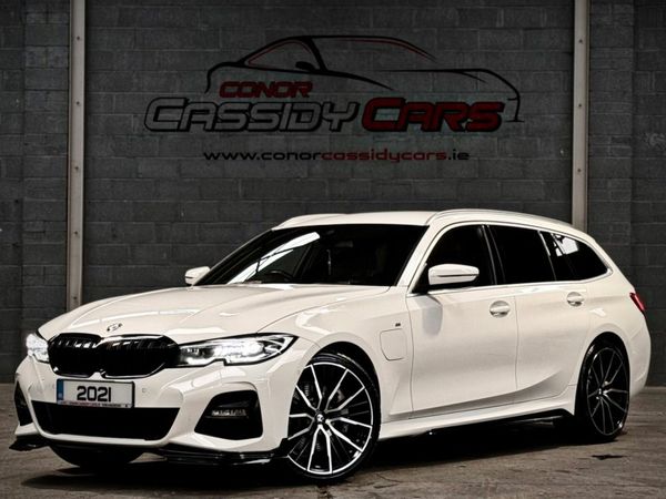 BMW 3-Series Estate, Petrol Hybrid, 2021, White