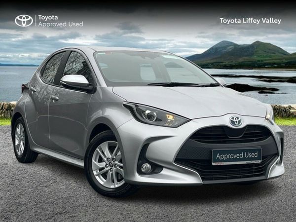 Toyota Yaris Hatchback, Petrol Hybrid, 2023, Grey