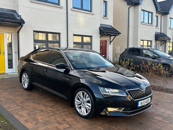 Skoda Superb Saloon, Diesel, 2019, Black