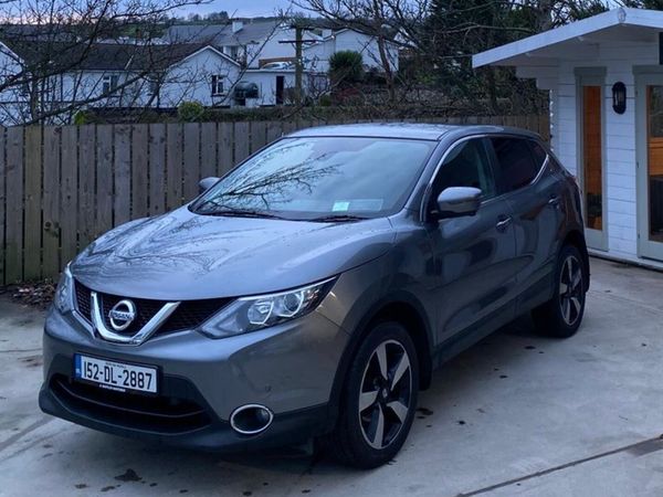 Nissan Qashqai Hatchback, Diesel, 2015, Grey