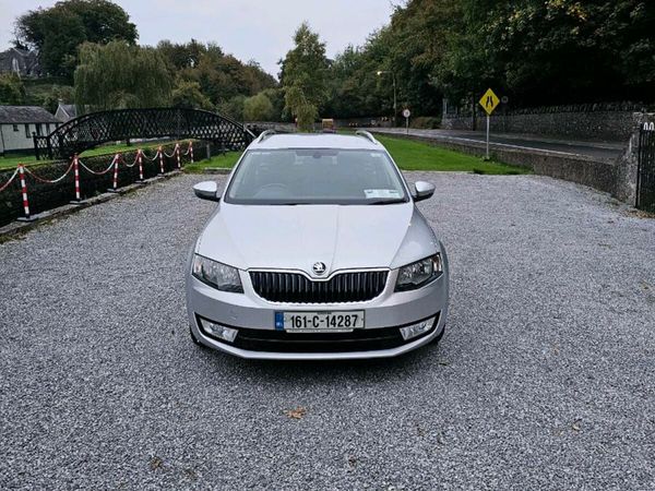 Skoda Octavia Estate, Diesel, 2016, Silver