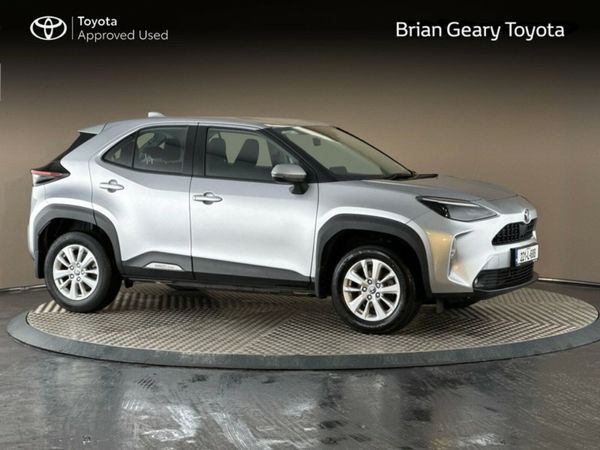 Toyota Yaris Cross Hatchback, Petrol Hybrid, 2022, Grey