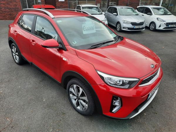Kia Stonic Estate, Petrol, 2021, Red