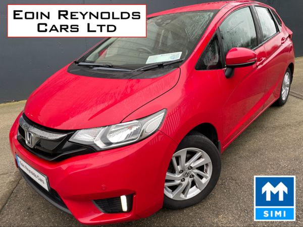 Honda Jazz Hatchback, Petrol, 2016, Red