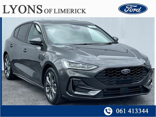 Ford Focus Hatchback, Diesel, 2025, Grey