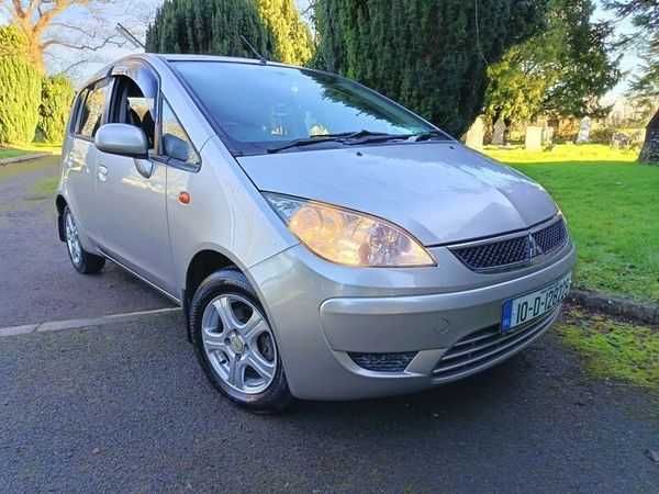 Mitsubishi Colt MPV, Petrol, 2010, Silver