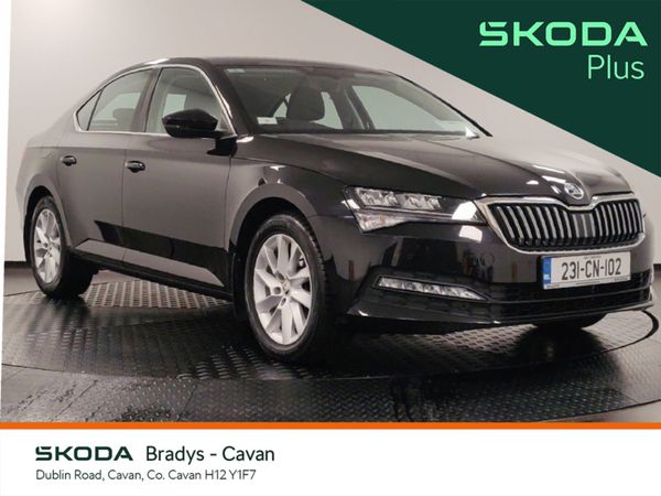 Skoda Superb Hatchback, Diesel, 2023, Black