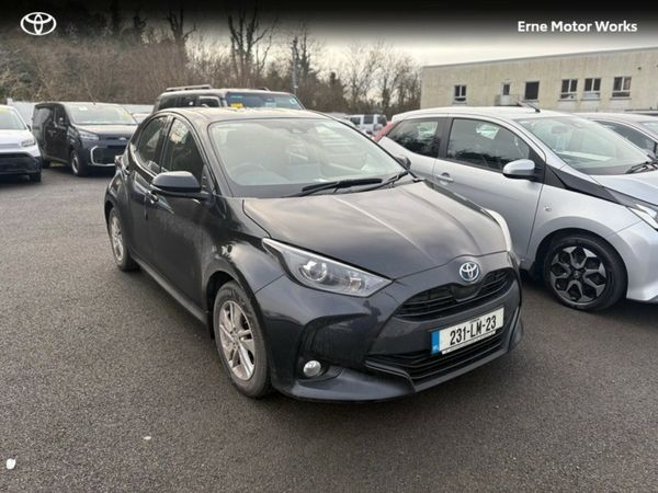Toyota Yaris Hatchback, Petrol Hybrid, 2023, Black