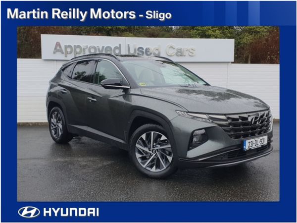 Hyundai Tucson MPV, Petrol Hybrid, 2023, Red