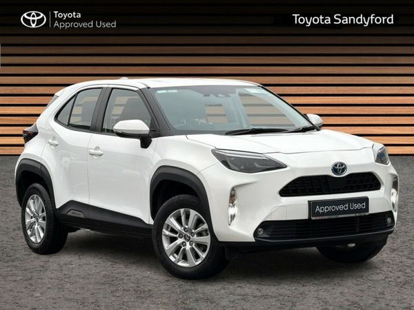 Toyota Yaris Cross Hatchback, Petrol Hybrid, 2023, White