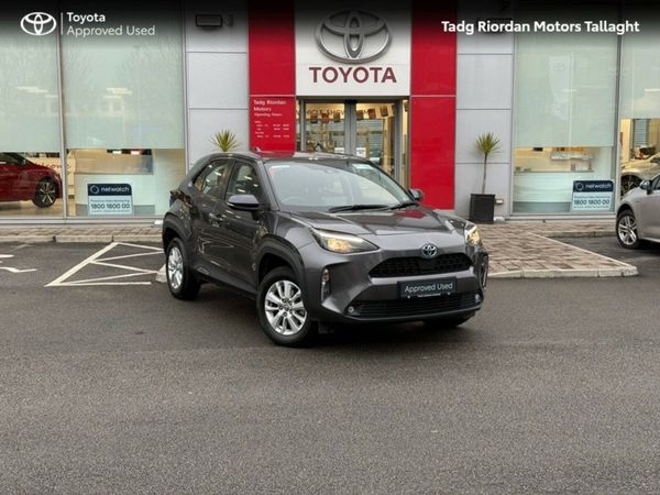 Toyota Yaris Cross Hatchback, Petrol Hybrid, 2024, Grey
