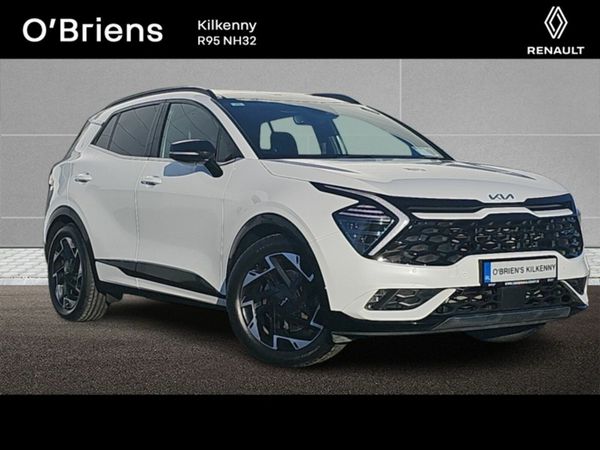 Kia Sportage SUV, Diesel Hybrid, 2023, White