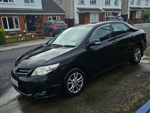 Toyota Corolla Saloon, Diesel, 2013, Black