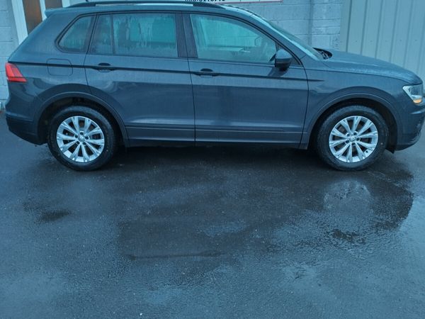 Volkswagen Tiguan SUV, Diesel, 2018, Grey