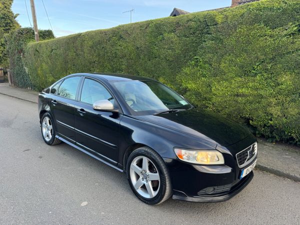 Volvo S40 Saloon, Diesel, 2010, Black