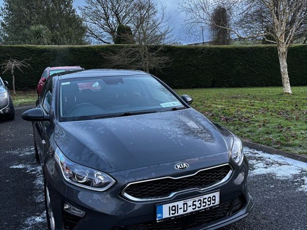 Kia Ceed Hatchback, Diesel, 2019, Grey