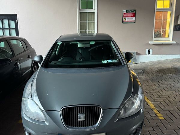 SEAT Leon Hatchback, Diesel, 2010, Grey