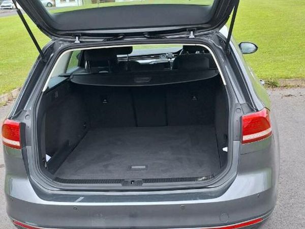 Volkswagen Passat Estate/Jeep, Diesel, 2016, Grey