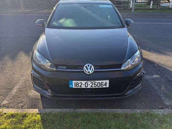 Volkswagen Golf Hatchback, Petrol Plug-in Hybrid, 2018, Black