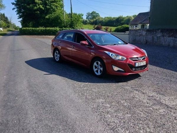 Hyundai i40 Estate/Jeep, Diesel, 2013, Red