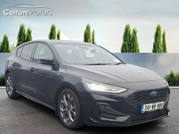 Ford Focus Hatchback, Petrol, 2024, Black