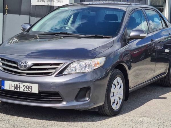 Toyota Corolla Saloon, Petrol, 2011, Grey