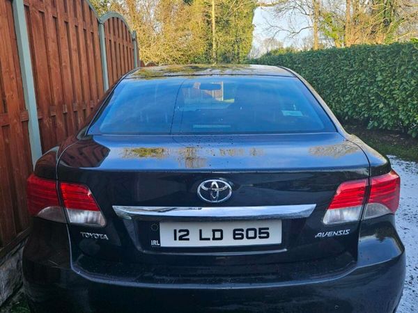 Toyota Avensis Saloon, Diesel, 2012, Black