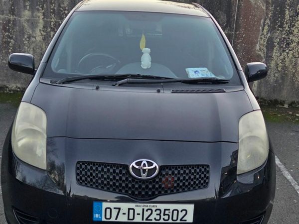 Toyota Yaris Hatchback, Petrol, 2007, Black