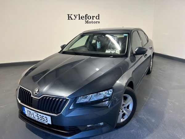 Skoda Superb Hatchback, Diesel, 2017, Grey