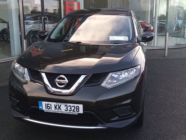 Nissan X-Trail SUV, Diesel, 2016, Green