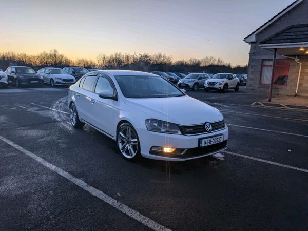 Volkswagen Passat Saloon, Diesel, 2014, White