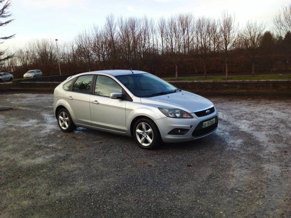 Ford Focus Hatchback, Diesel, 2010, Silver