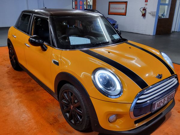Mini Other Estate/Jeep, Diesel, 2014, Orange