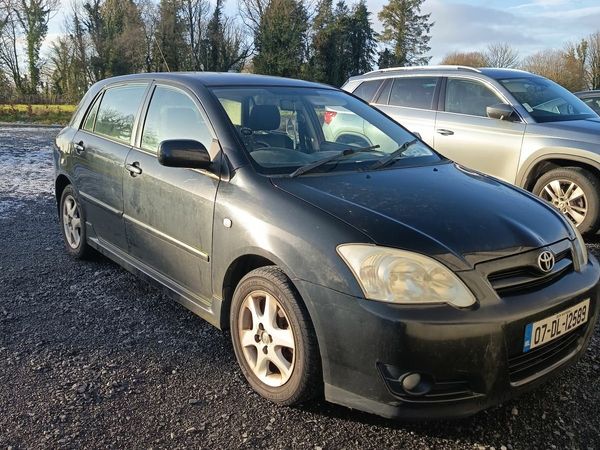 Toyota Corolla Hatchback, Petrol, 2007, Black