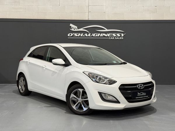 Hyundai i30 Hatchback, Diesel, 2015, White