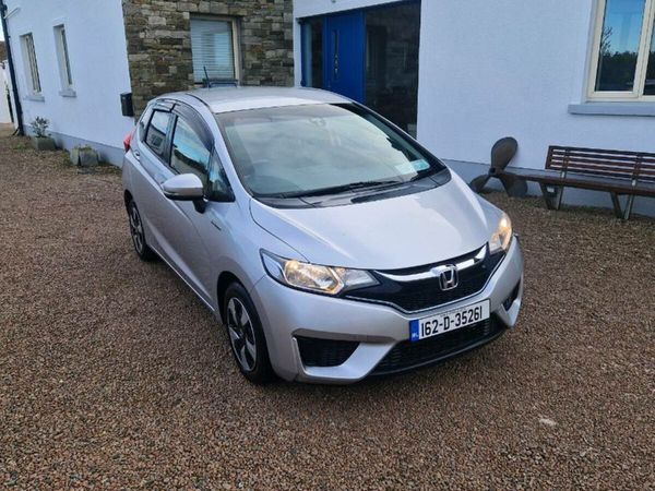 Honda Fit Hatchback, Petrol Hybrid, 2016, Silver