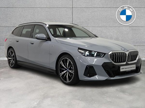 BMW 5-Series Estate, Petrol Plug-in Hybrid, 2025, Grey