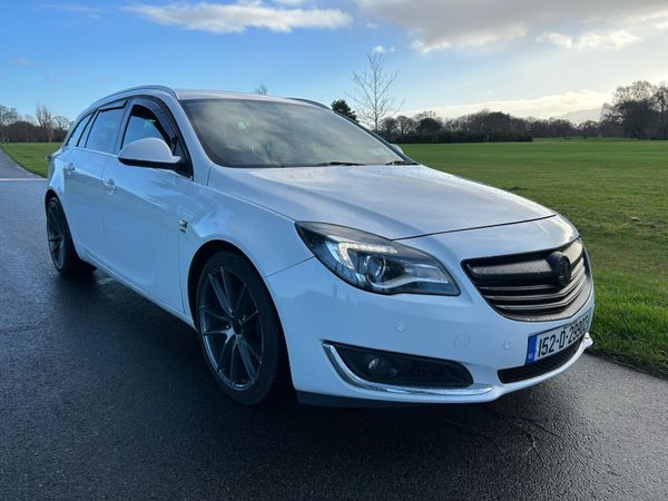 Vauxhall Insignia Estate, Diesel, 2015, White