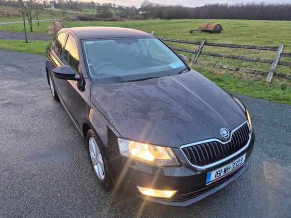 Skoda Octavia Hatchback, Diesel, 2016, Black