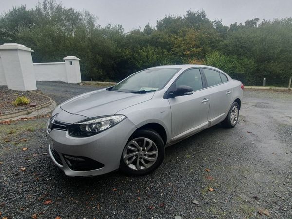 Renault Fluence Saloon, Diesel, 2015, Silver