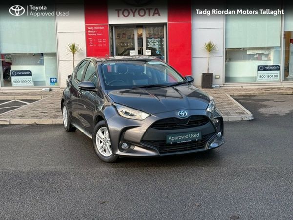 Toyota Yaris Hatchback, Petrol Hybrid, 2023, Grey