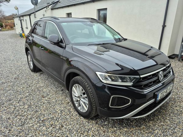 Volkswagen T-Roc SUV, Diesel, 2023, Black