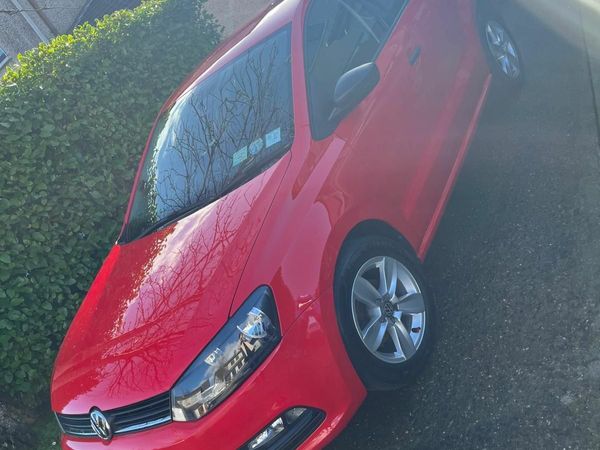 Volkswagen Polo Hatchback, Petrol, 2014, Red